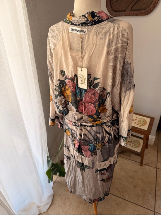 Market Of Stars Other - Market of Stars Floral Hand Print Kimono Robe Duster NWT